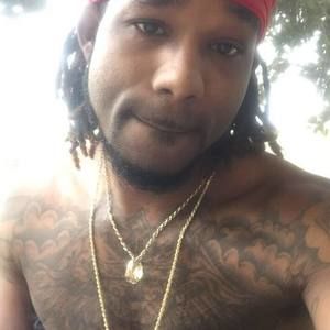 Meet your Posher, Larry